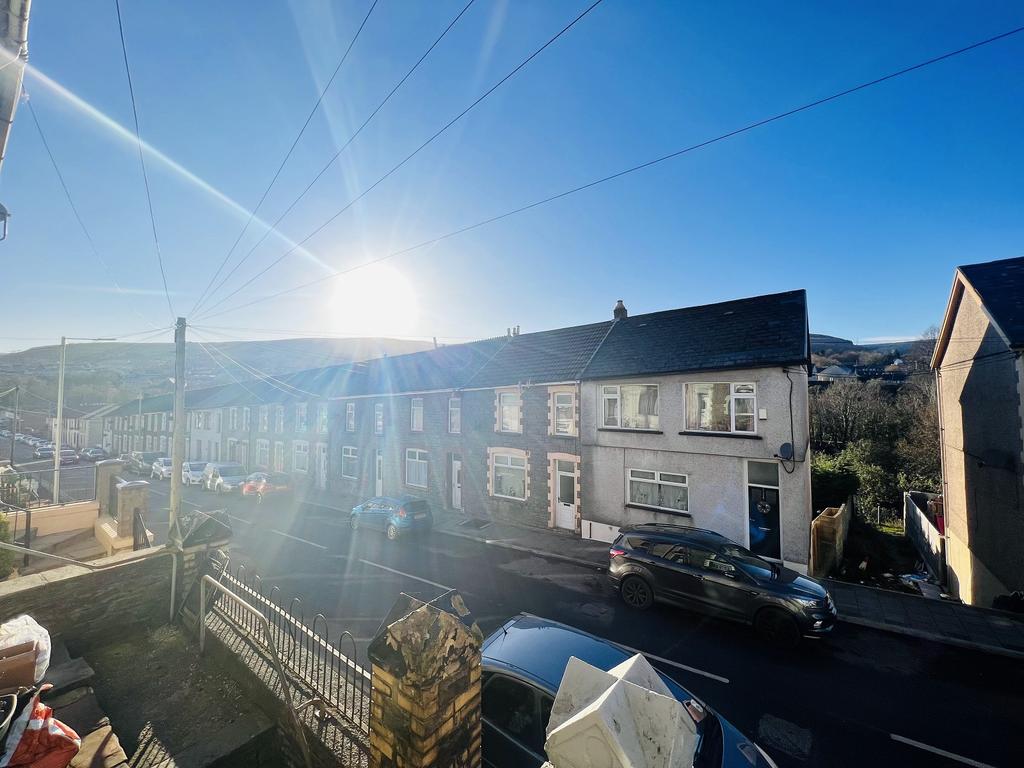 Trealaw Road, RCT – The Shot Glass